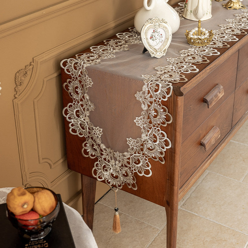 Flowerva Luxurious Lace Table Runner — Elegant Nordic Modern Style Decor