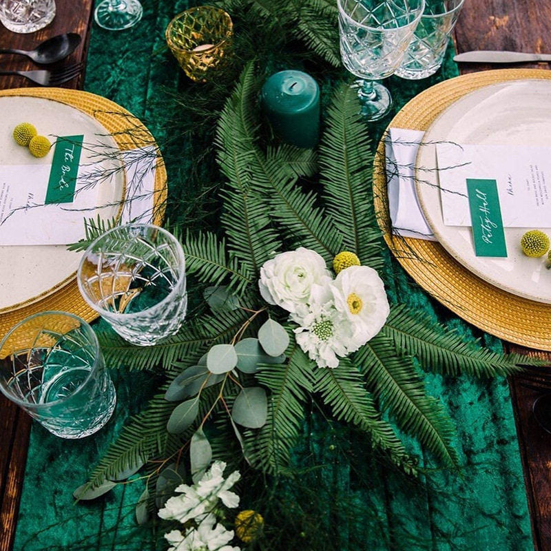 Flowerva  New Wedding Emerald Green Velvet Table Runner, for Birthday, Dinner &amp; Party Decor