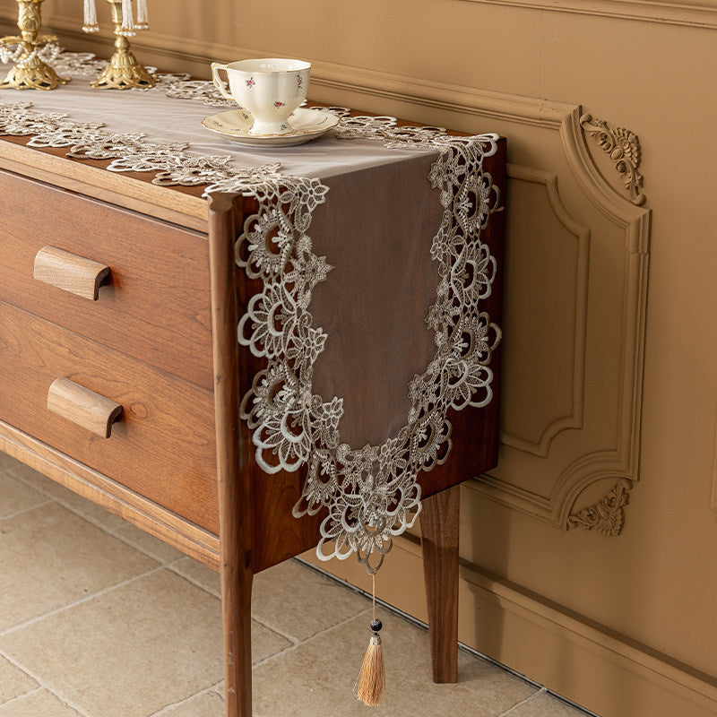 Flowerva Luxurious Lace Table Runner — Elegant Nordic Modern Style Decor