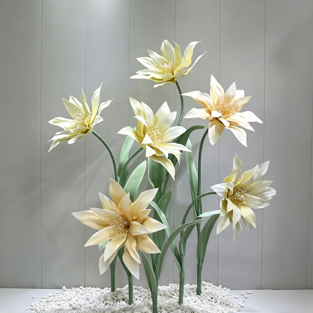 Flowerva Cream Star Bloom Premium Decor