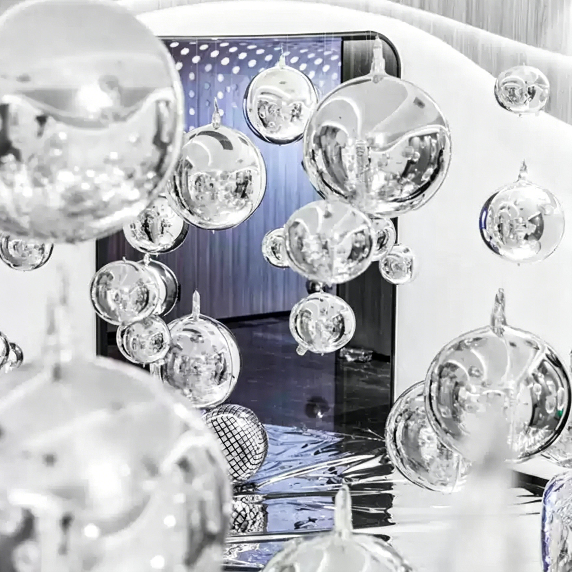 Flowerva 4D Mirror Silver Aluminum Foil Birthday Party Decoration Balloons