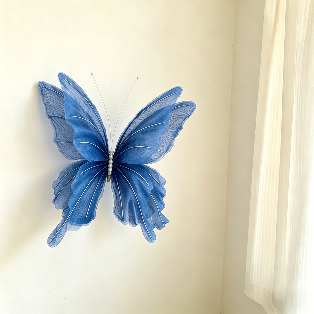 Flowerva Delicate Drift Art Accent