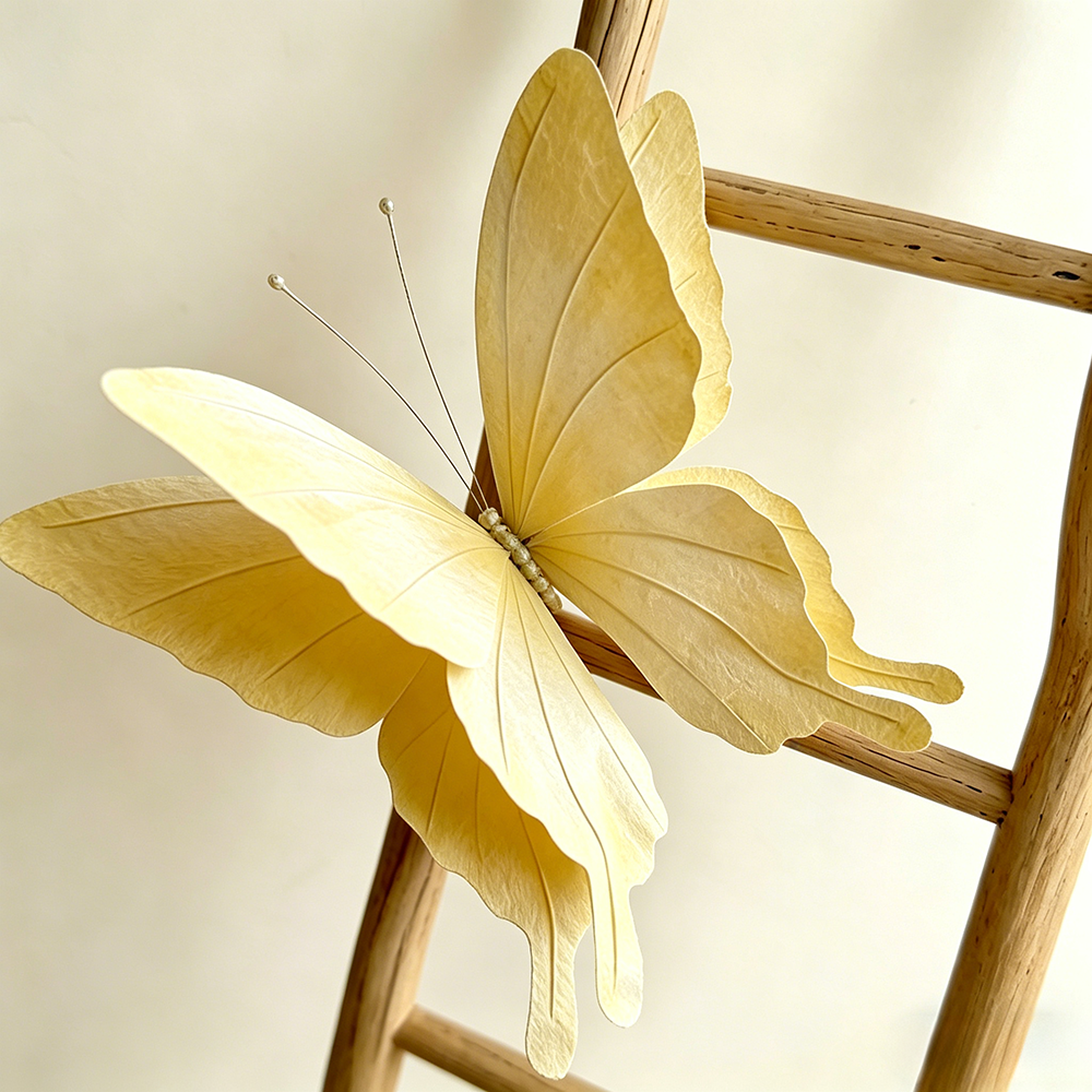 Flowerva Papillon Yellow Flutter Art Accent