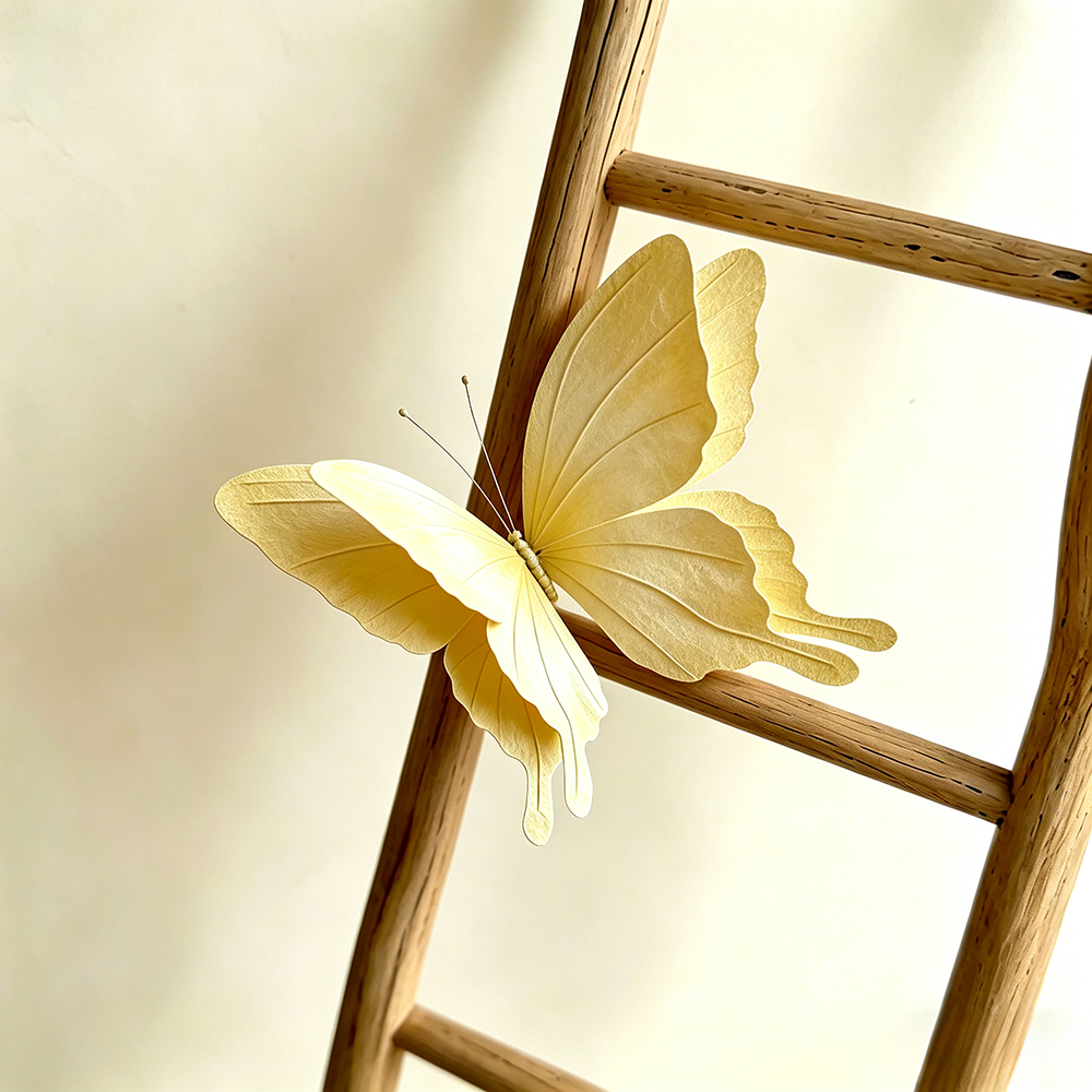 Flowerva Papillon Yellow Flutter Art Accent