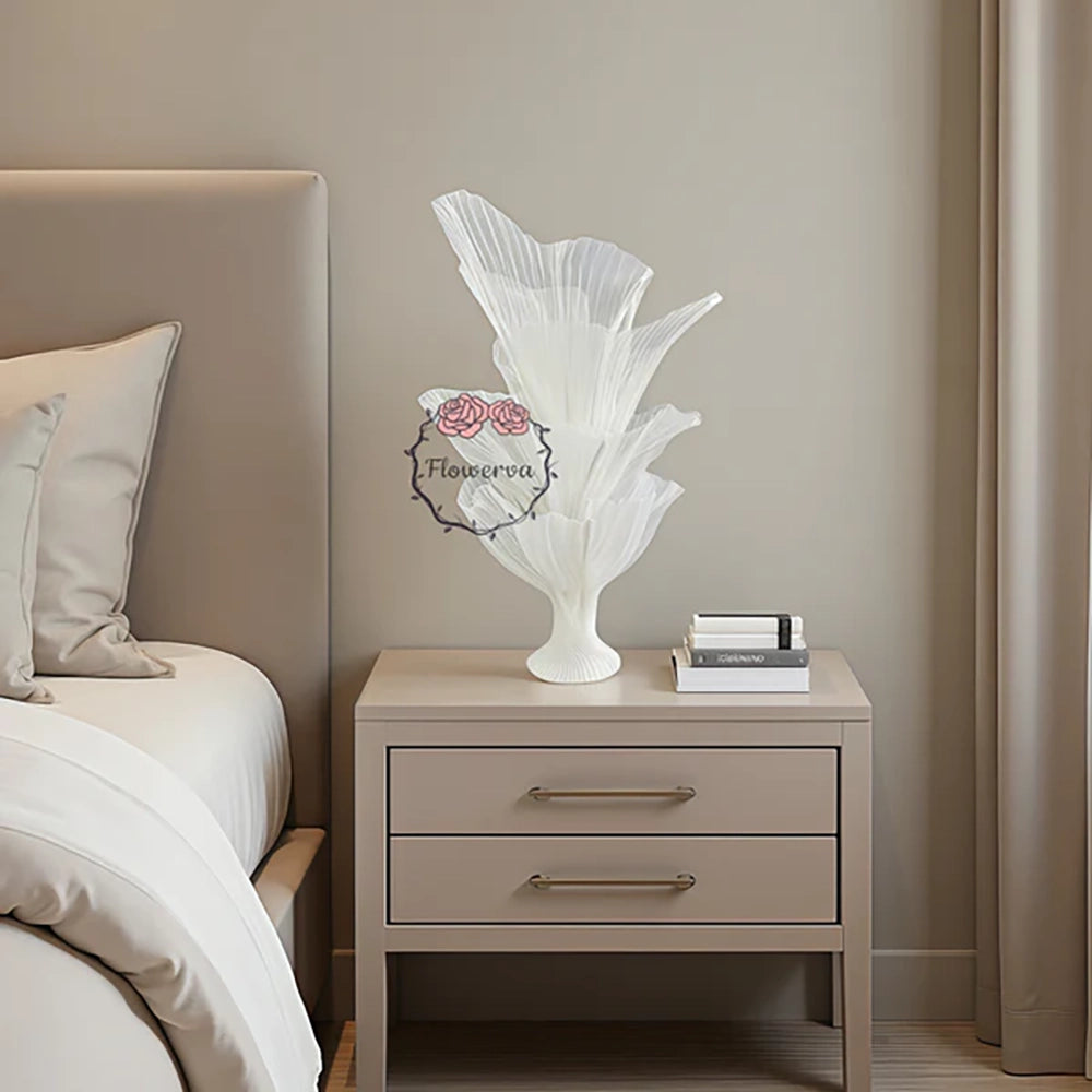 Flowerva White Aura Pleat Table Flower