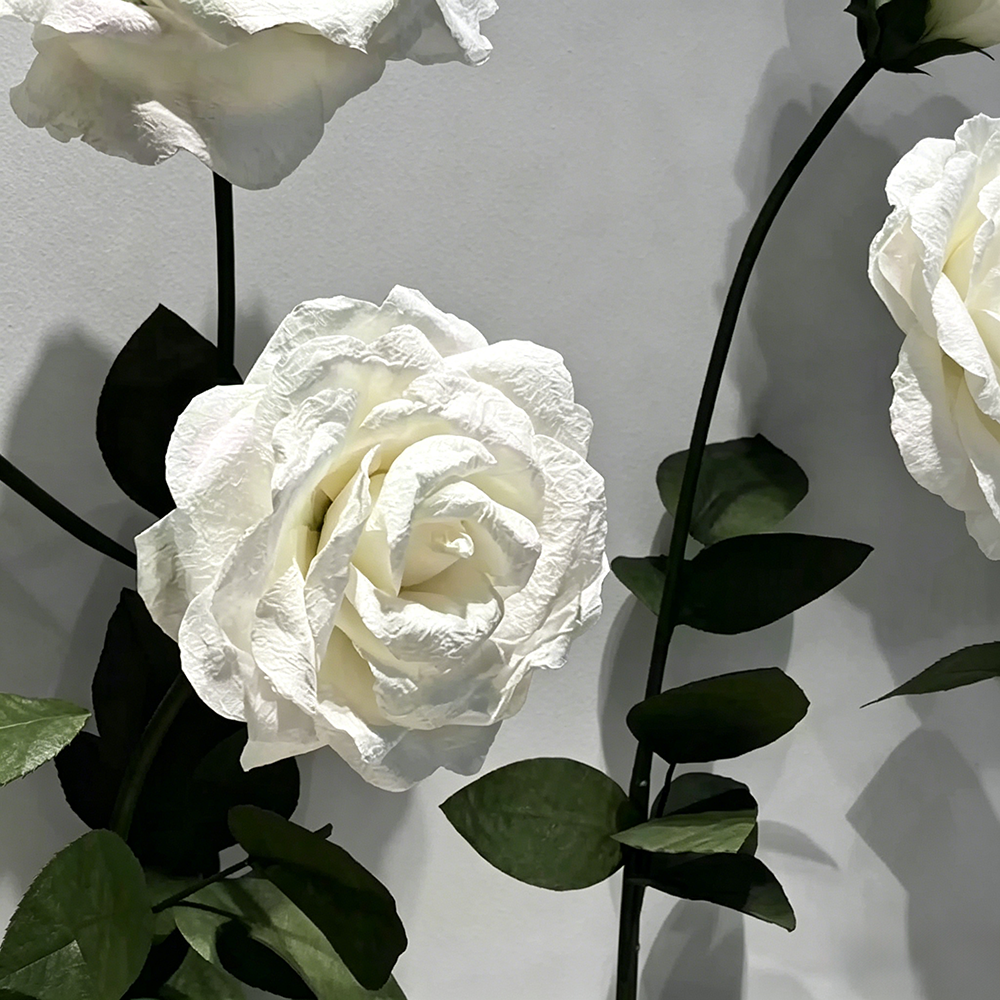 Flowerva White Rose Chroma Cluster Premium Decor