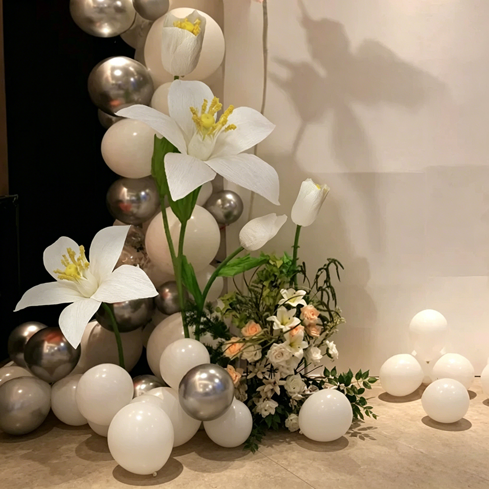 Flowerva Lily Only Silhouette Sprig Premium Decor