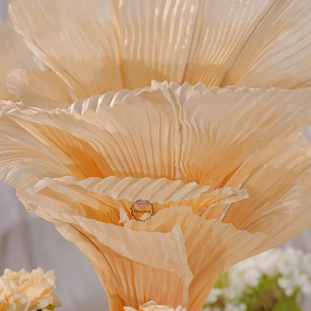 Flowerva Champagne Aura Pleat Table Flower