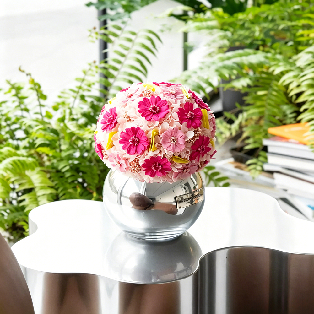 Flowerva Daisy Sphere Vase Arrangement Premium Decor