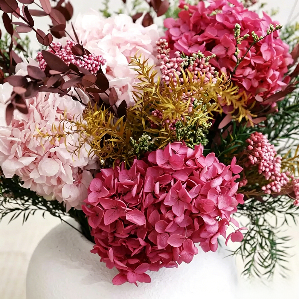 Flowerva Voluminous Hydrangea Vase Arrangement Premium Decor