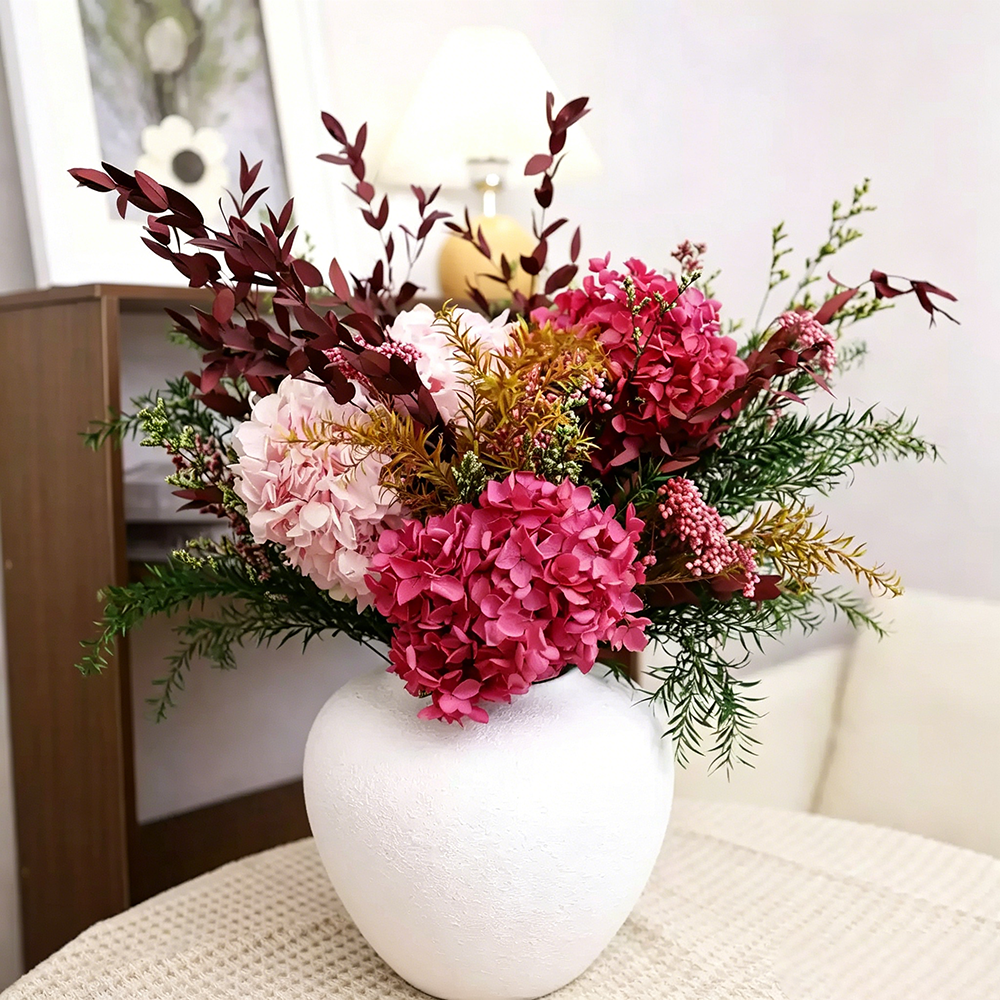 Flowerva Voluminous Hydrangea Vase Arrangement Premium Decor