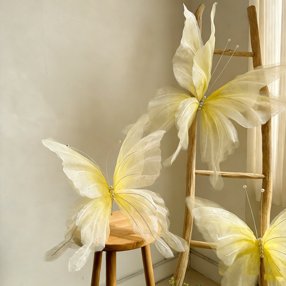 Flowerva Delicate Yellow Drift Art Accent