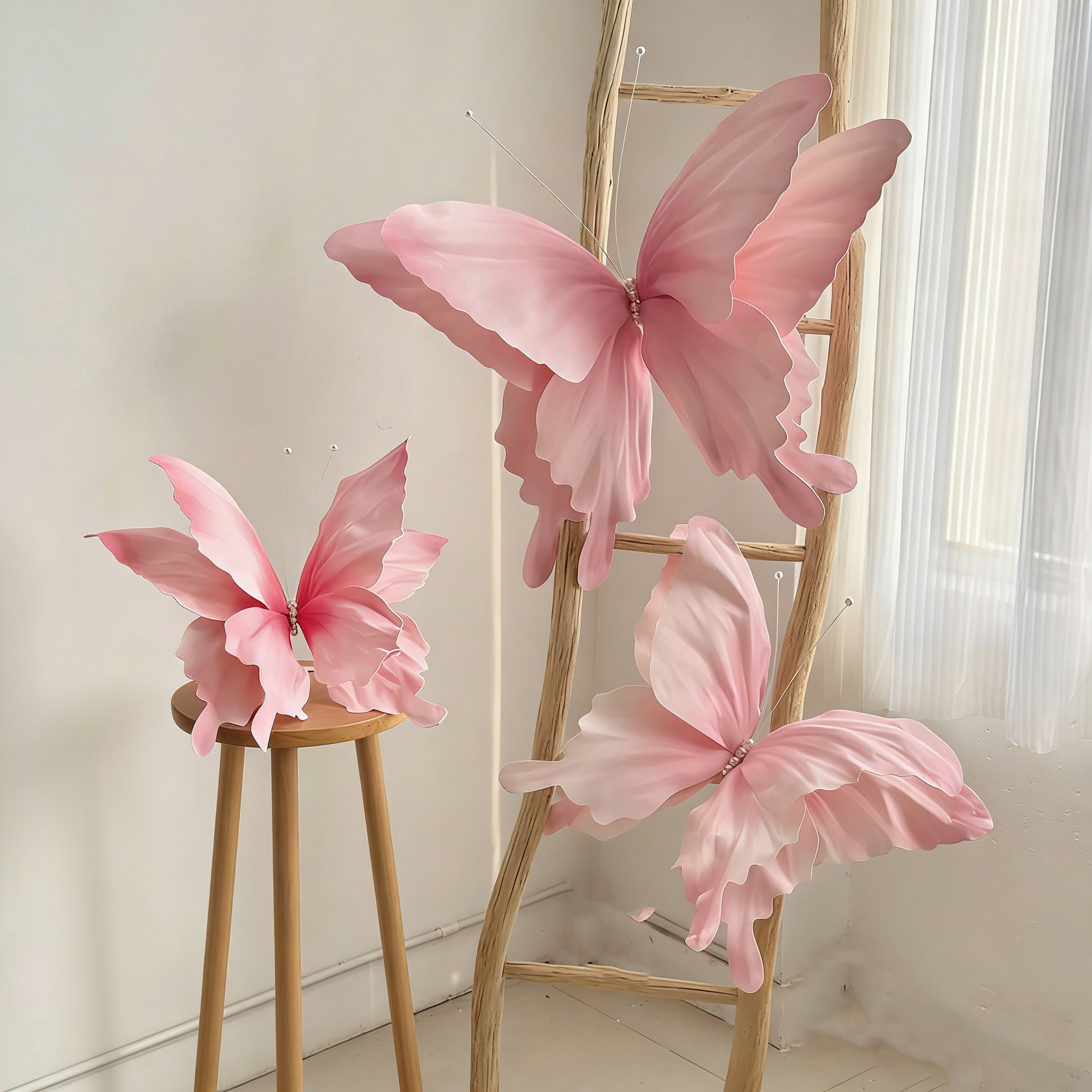 Flowerva Ethereal Flutter Art Accent