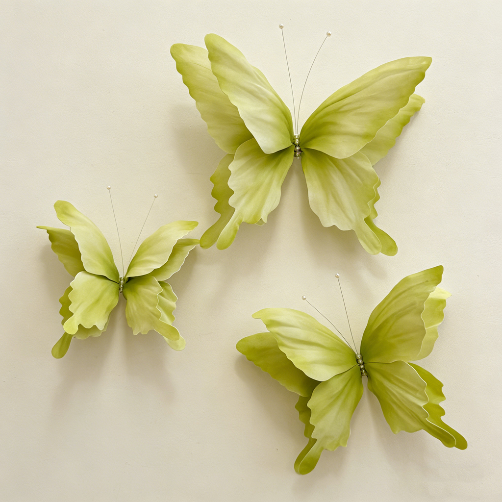 Flowerva Ethereal Flutter Art Accent