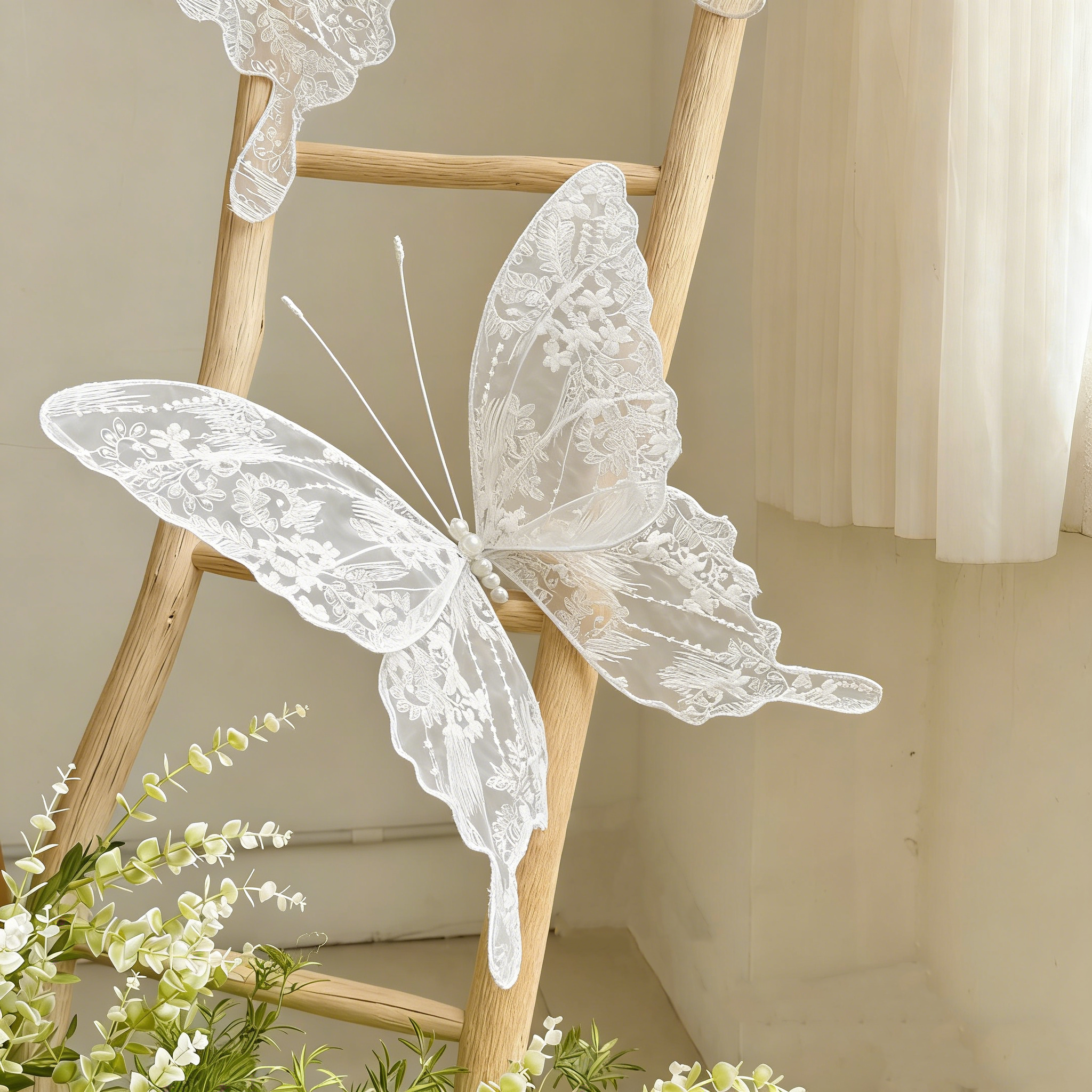 Flowerva Velvet Wing Lace Art Accent