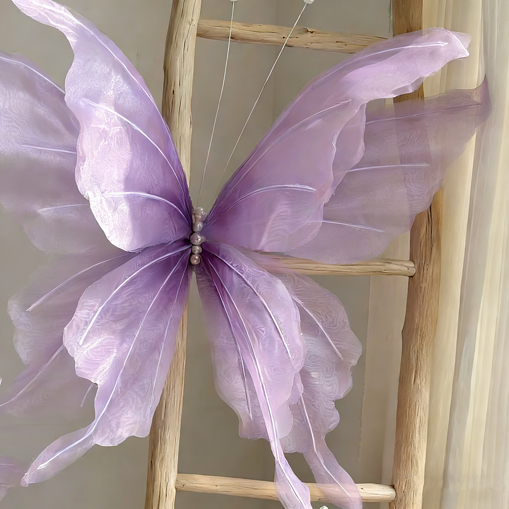Flowerva Delicate Drift Art Accent